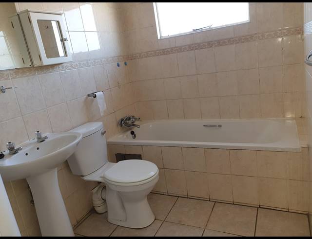 3 BEDROOM APARTMENT RENTED IN FLORENTIA